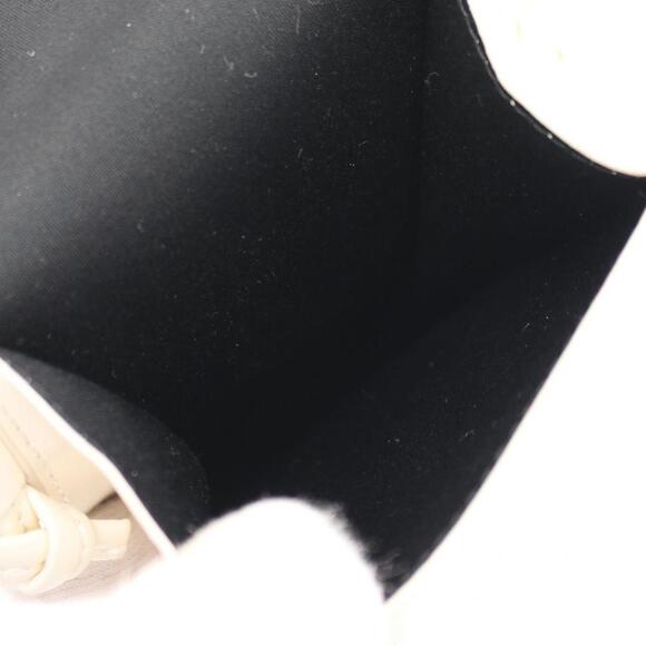 CELINE White Leather Shoulder Bag - Picture 4 of 10